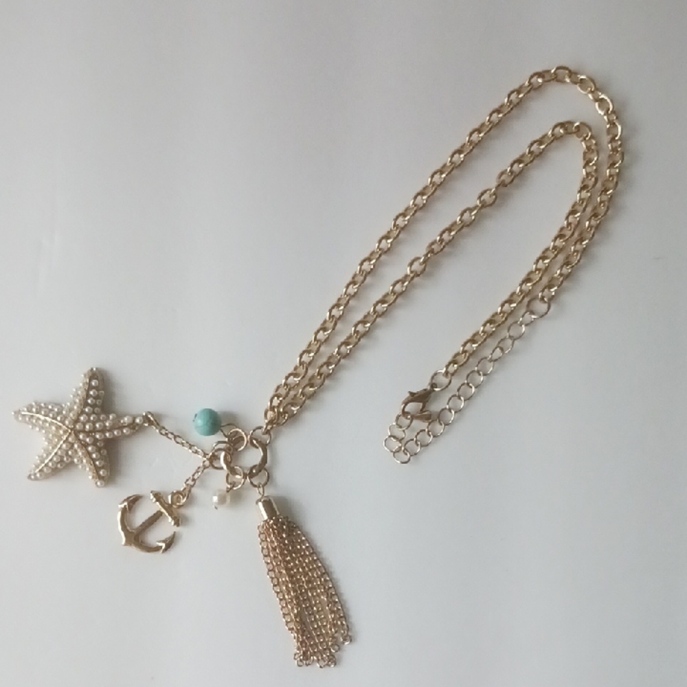 Gold Starfish Pendant Necklace